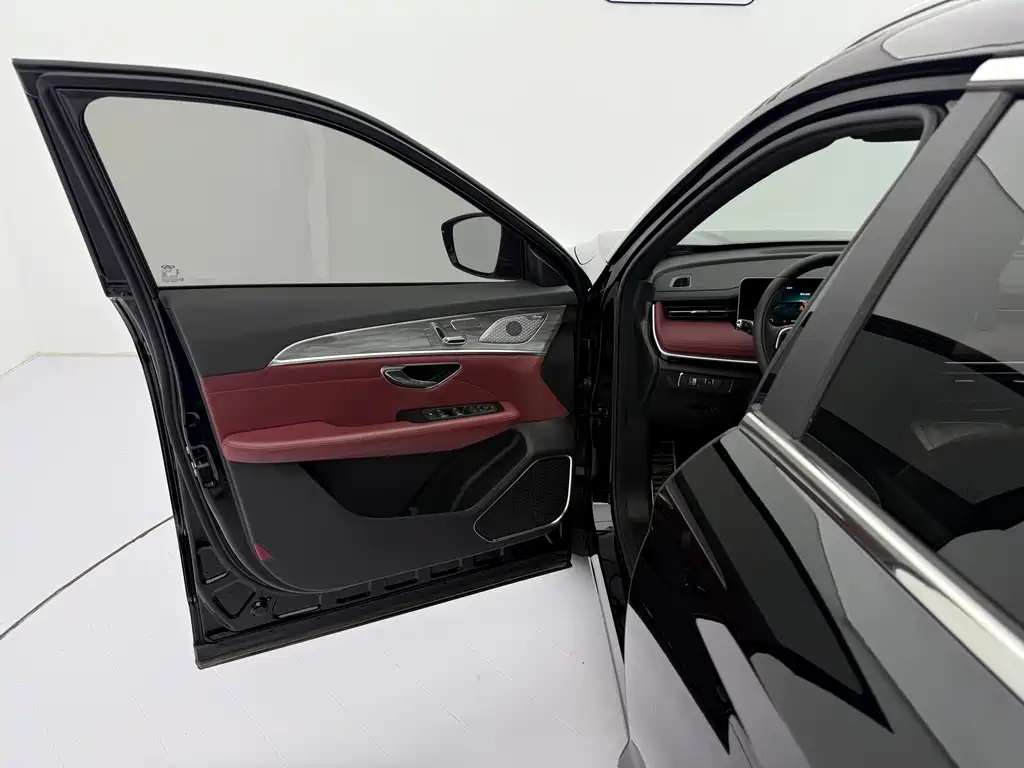 Jietu X70 PLUS 2023 model 1.5T DCT Brave PLUS 5 seats купить на сайте DeffCars
