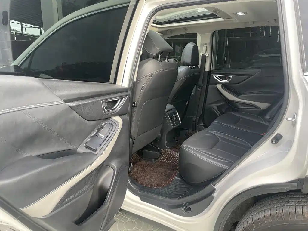 Forester 2022 2.0i AWD Deluxe Edition EyeSight купить на сайте DeffCars