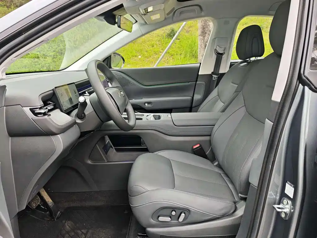 Xpeng G6 2025 model 625 long battery life Max flagship version купить на сайте DeffCars