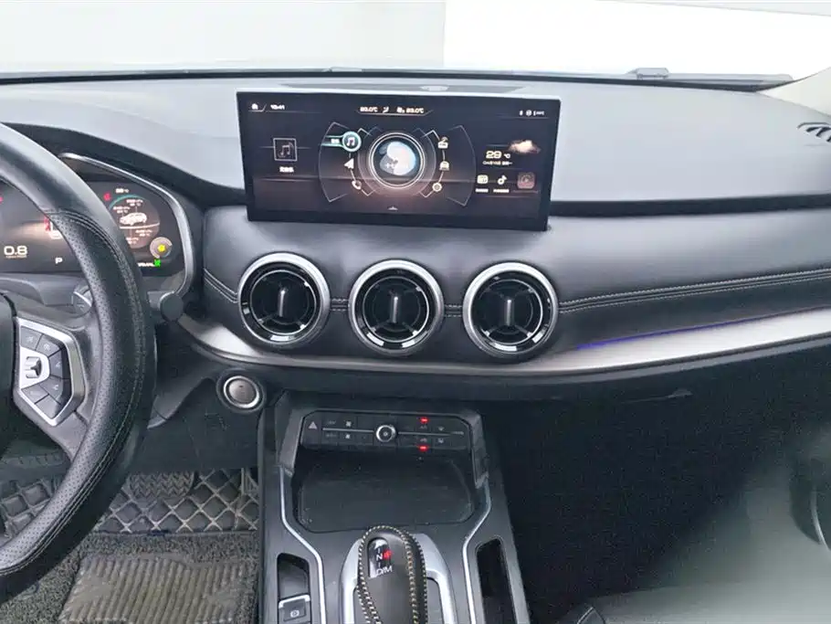 Weipai VV6 2020 2.0T 2WD Intelligent Protection+ купить на сайте DeffCars