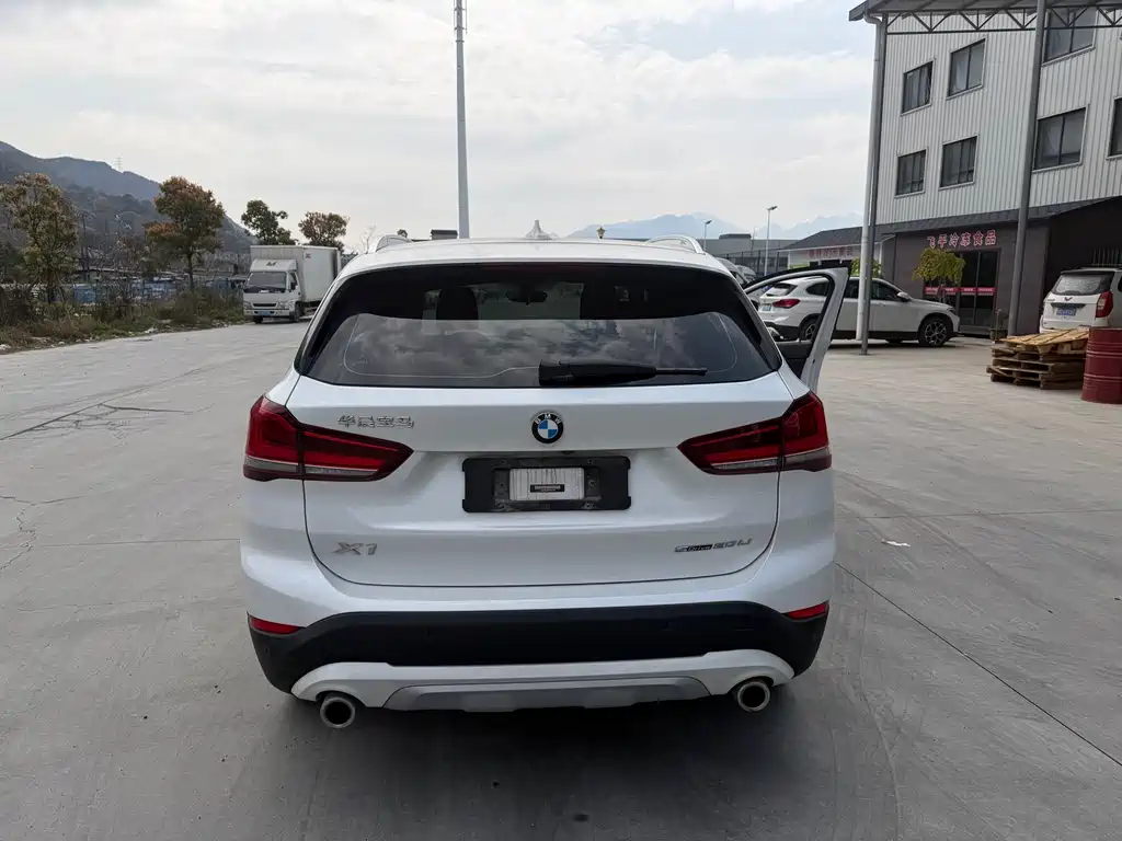 BMW X1 2022 sDrive20Li Fashion Model купить на сайте DeffCars