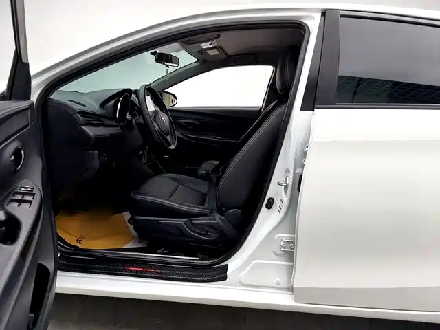 YARiS L Zhixuan 2016 facelift 1.5E CVT charming version купить на сайте DeffCars