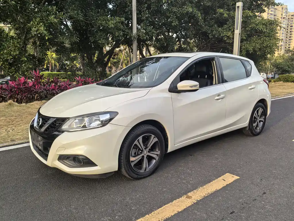 Tiida 2016 1.6L CVT Smart Travel Edition купить на сайте DeffCars
