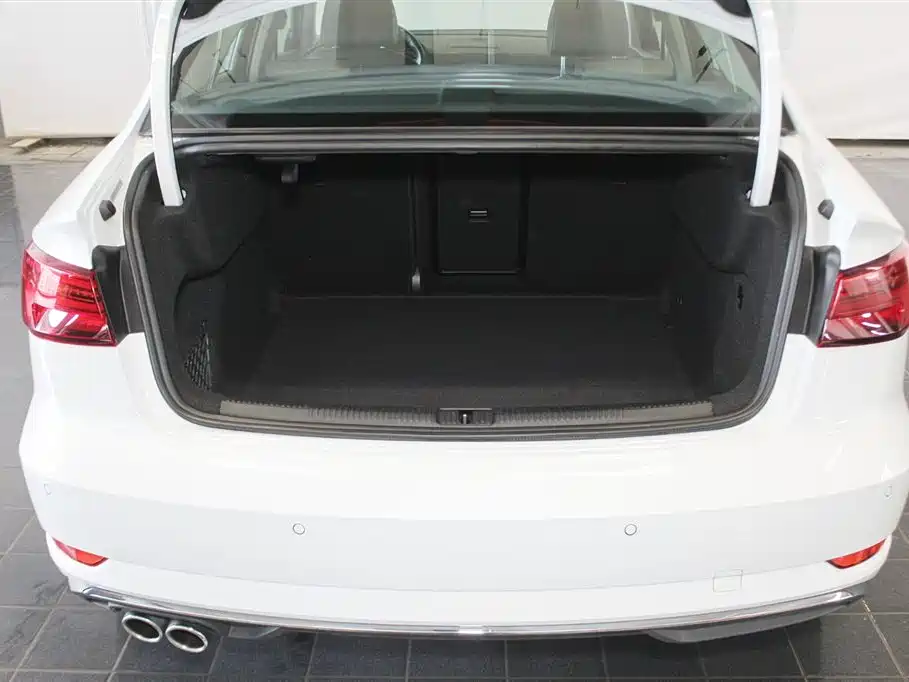 Audi A3 2020 Limousine 35 TFSI Fashion Type National VI купить на сайте DeffCars