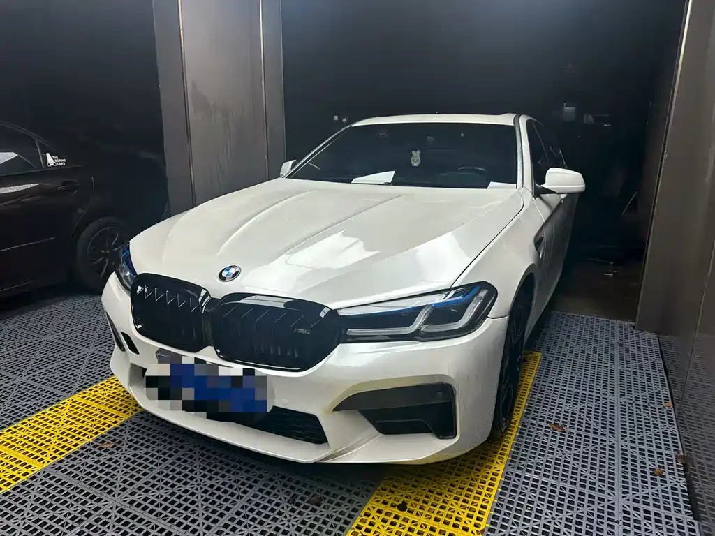 BMW 5 Series 2011 535Li Leading Model купить на сайте DeffCars