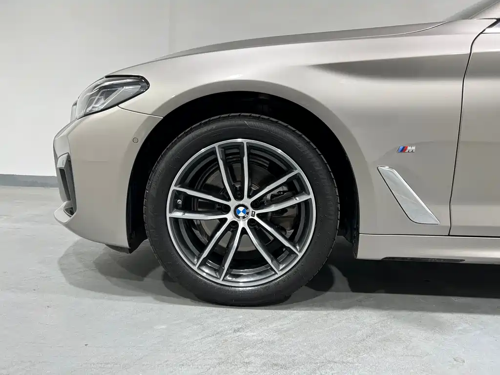 BMW 5 Series 2022 525Li M Sports Package купить на сайте DeffCars