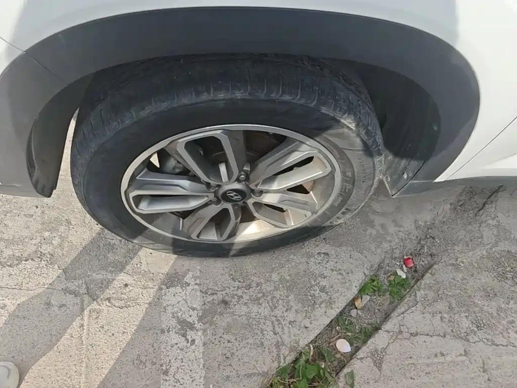 Beijing Hyundai ix35 2020 2.0L automatic two-wheel drive Zhiyong·Enjoy Edition купить на сайте DeffCars