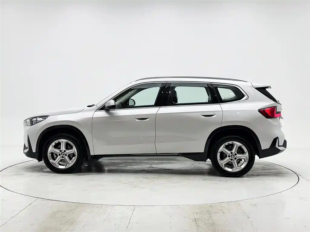 BMW X1 2023 sDrive20Li X Design Package купить на сайте DeffCars