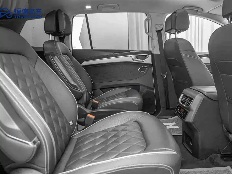 Lanjing 2023 facelift 530TSI four-wheel drive flagship Shengjing Edition Pro 6 seats купить на сайте DeffCars