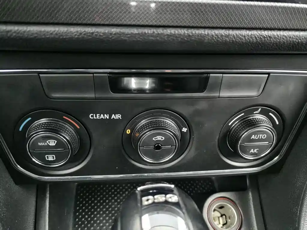 Langxing 2017 230TSI DSG Comfort Edition купить на сайте DeffCars