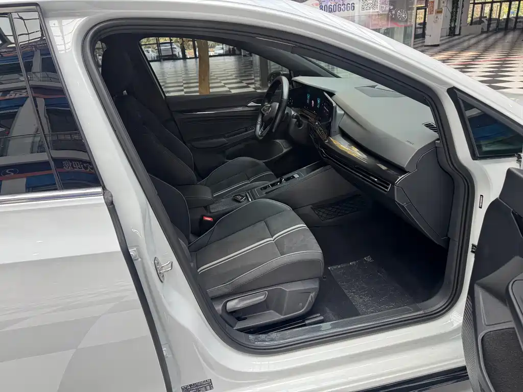 Golf 2021 280TSI DSG R-Line купить на сайте DeffCars