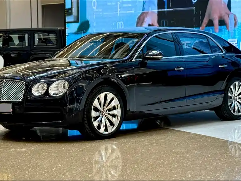 Flying Spur 2017 4.0T V8 Standard Edition купить на сайте DeffCars