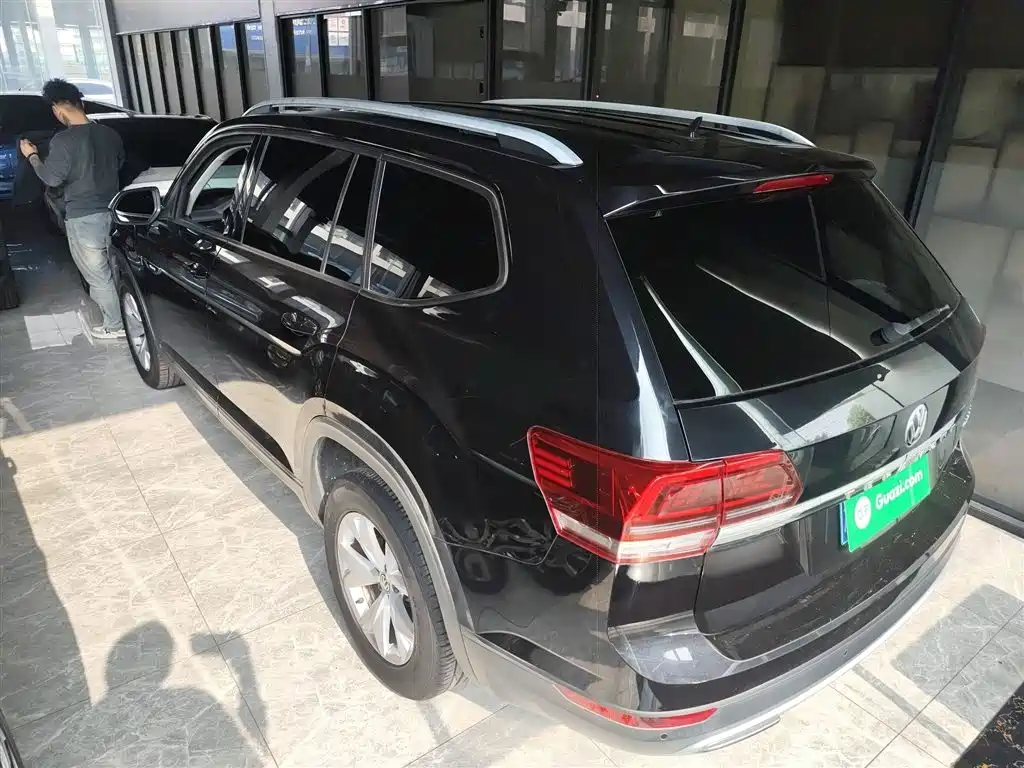 Touron 2020 380TSI four-wheel drive comfort version National VI купить на сайте DeffCars