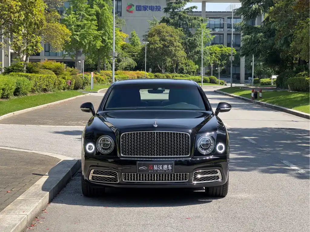 Mulsanne 2017 6.8T long wheelbase version купить на сайте DeffCars