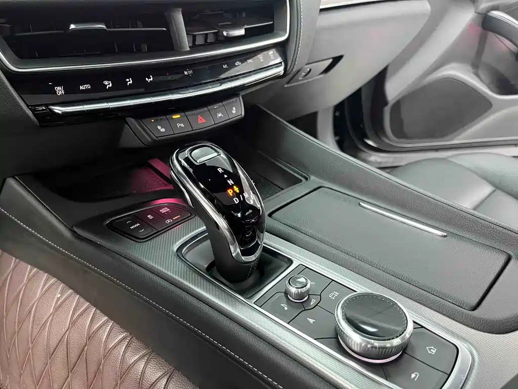 Cadillac CT5 2024 28T Luxury Pro купить на сайте DeffCars