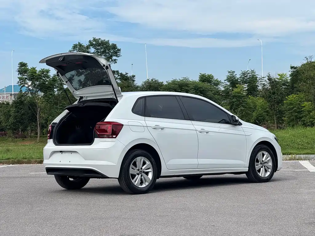 Polo 2023 Plus 1.5L Automatic Panoramic Enjoyment Edition купить на сайте DeffCars