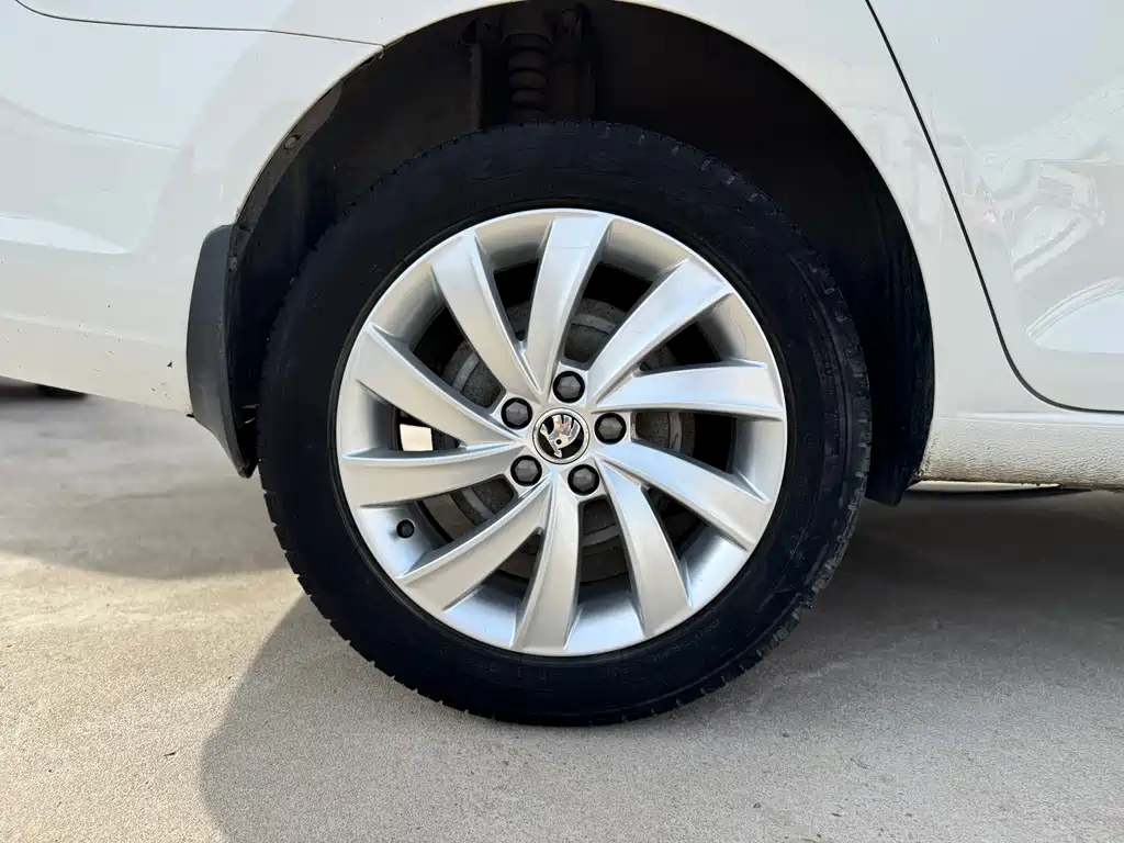 Xinrui 2019 1.5L automatic comfort version National VI купить на сайте DeffCars