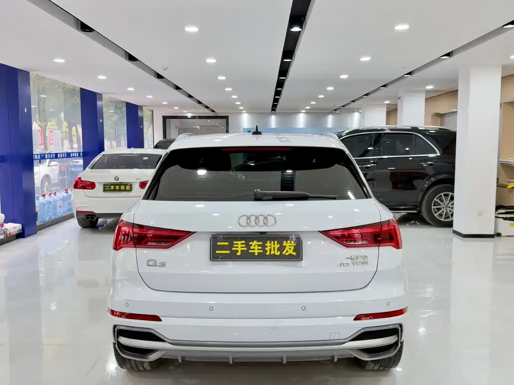 Audi Q3 2023 facelift 40 TFSI stylish and dynamic купить на сайте DeffCars