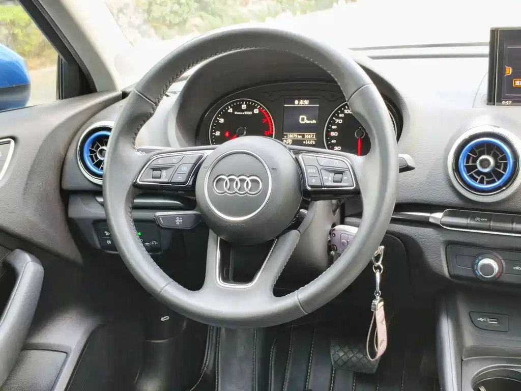 Audi A3 2020 Sportback 35 TFSI Fashion Type National VI купить на сайте DeffCars