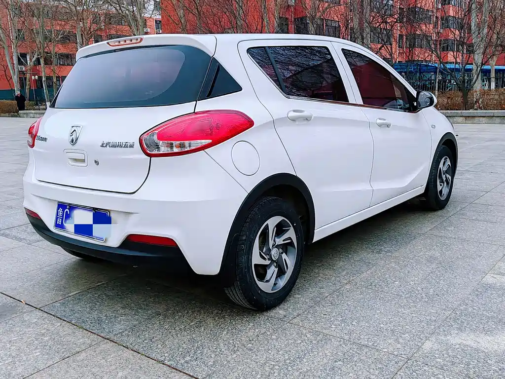 Baojun 310 2016 1.2L manual comfort model купить на сайте DeffCars