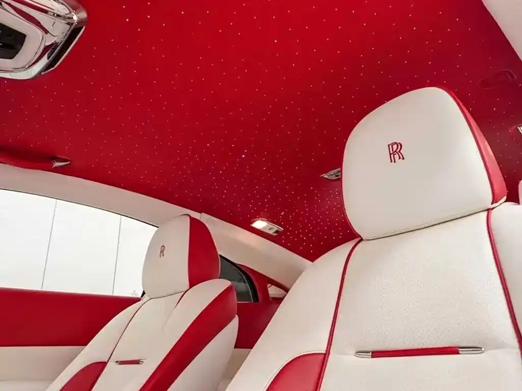Wraith 2018 6.6T standard model купить на сайте DeffCars