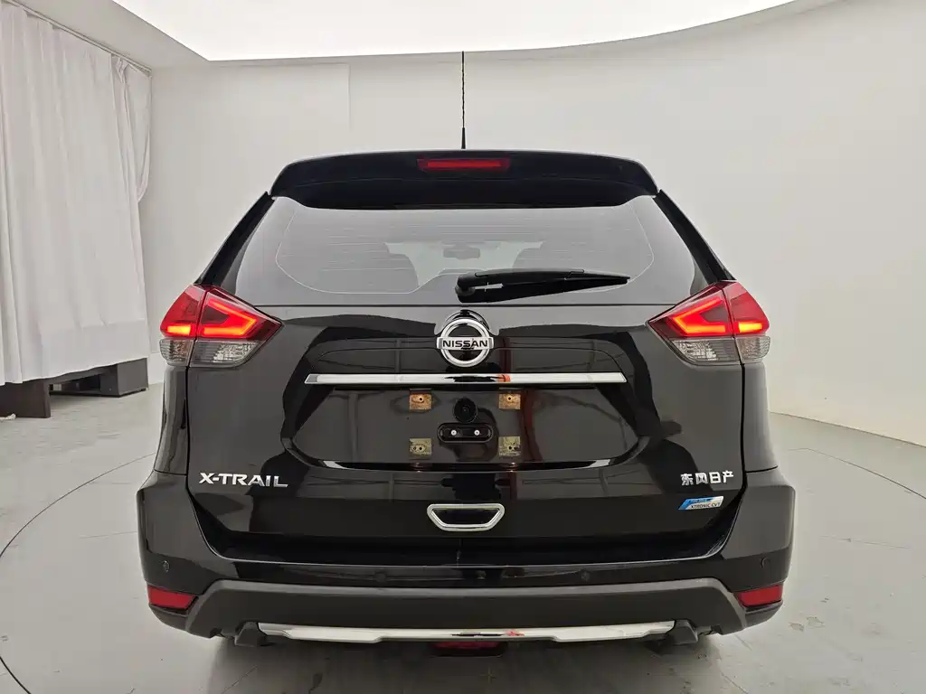 X-Trail 2017 2.0L CVT Comfort Edition 2WD купить на сайте DeffCars