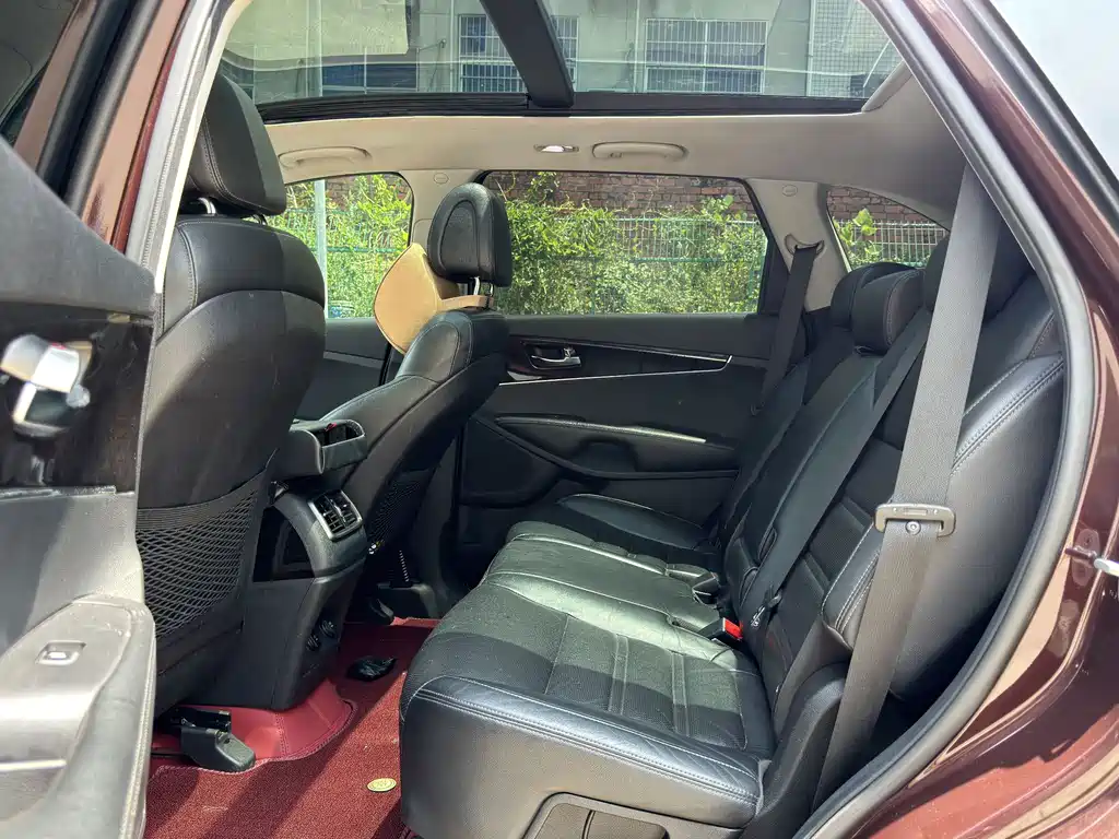 Sorento 2015款 SorentoL 2.2T 柴油4WD精英版 7座 国IV купить на сайте DeffCars