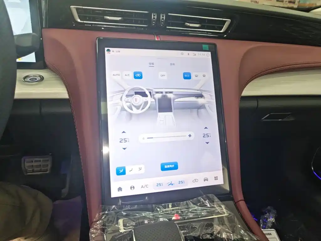 Hongqi H5 PHEV 2025 130 super hybrid version купить на сайте DeffCars