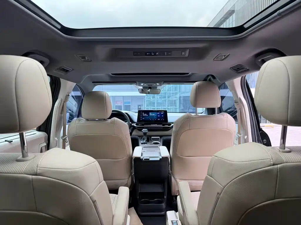 Grevia 2024 2.5L Hybrid Premium PLUS Edition купить на сайте DeffCars