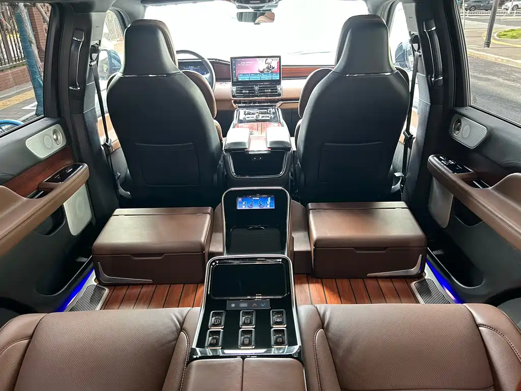 Navigator 2022 3.5T Honor Edition купить на сайте DeffCars