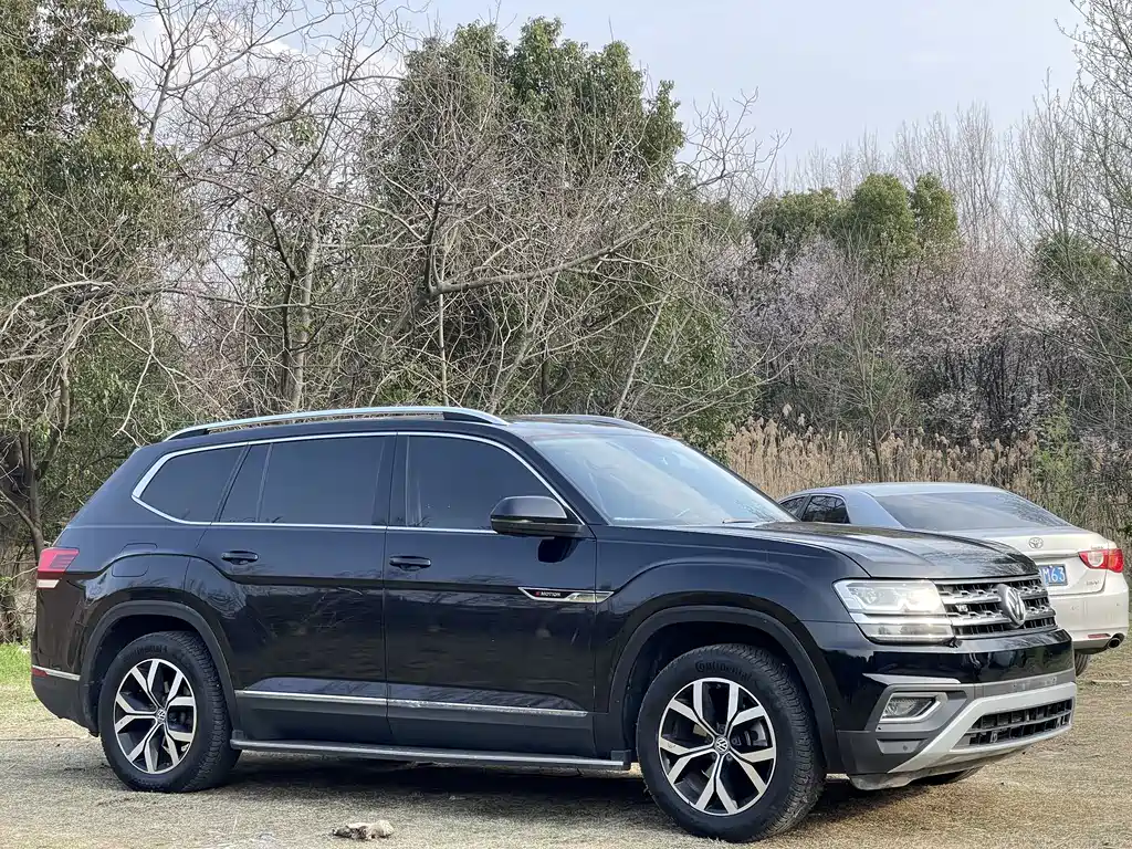 Touron 2017 530 V6 four-wheel drive luxury version купить на сайте DeffCars
