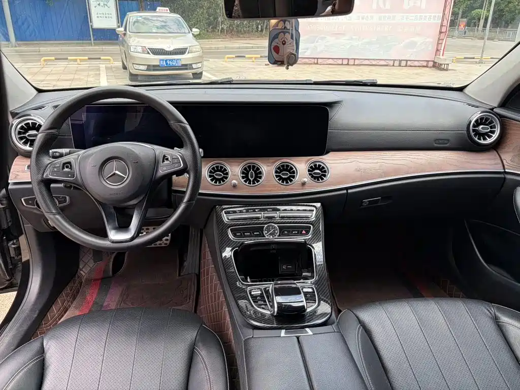 Mercedes-Benz E-Class 2016 E 300 L Fashion Model купить на сайте DeffCars