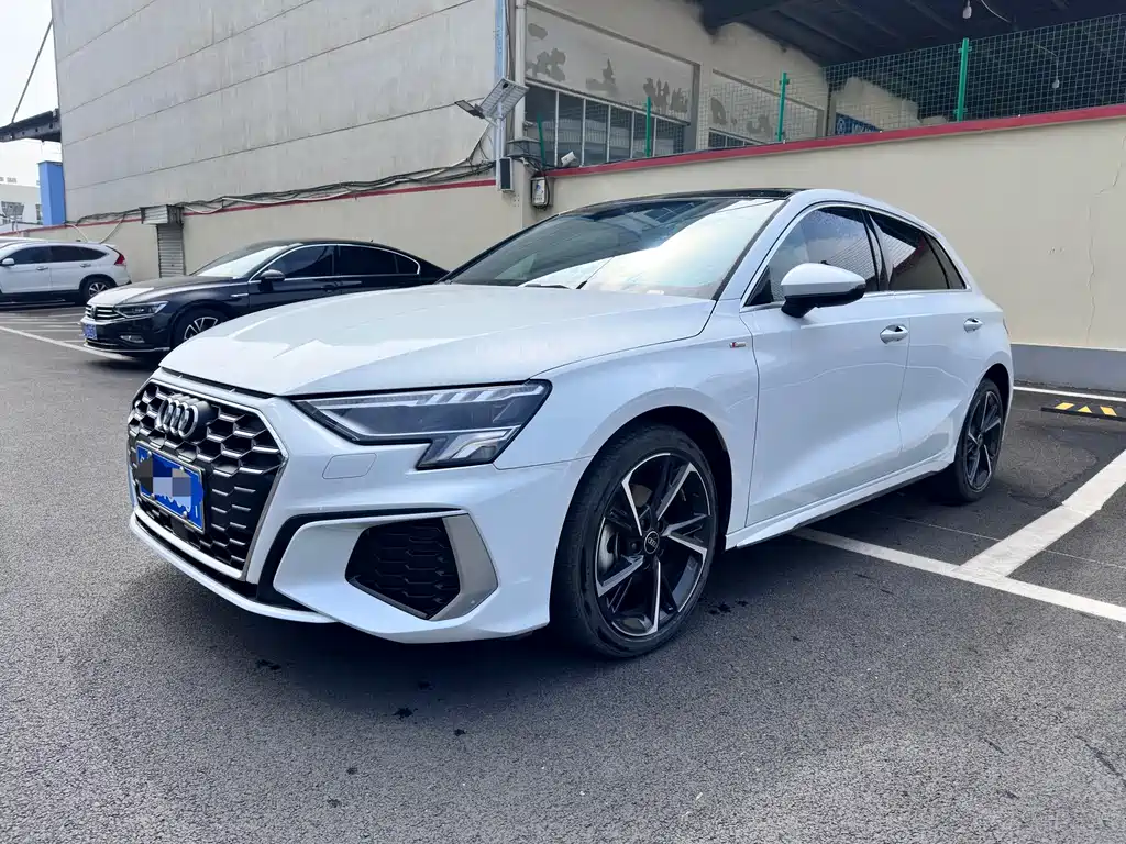 Audi A3 2024 Sportback 35 TFSI stylish and sporty купить на сайте DeffCars