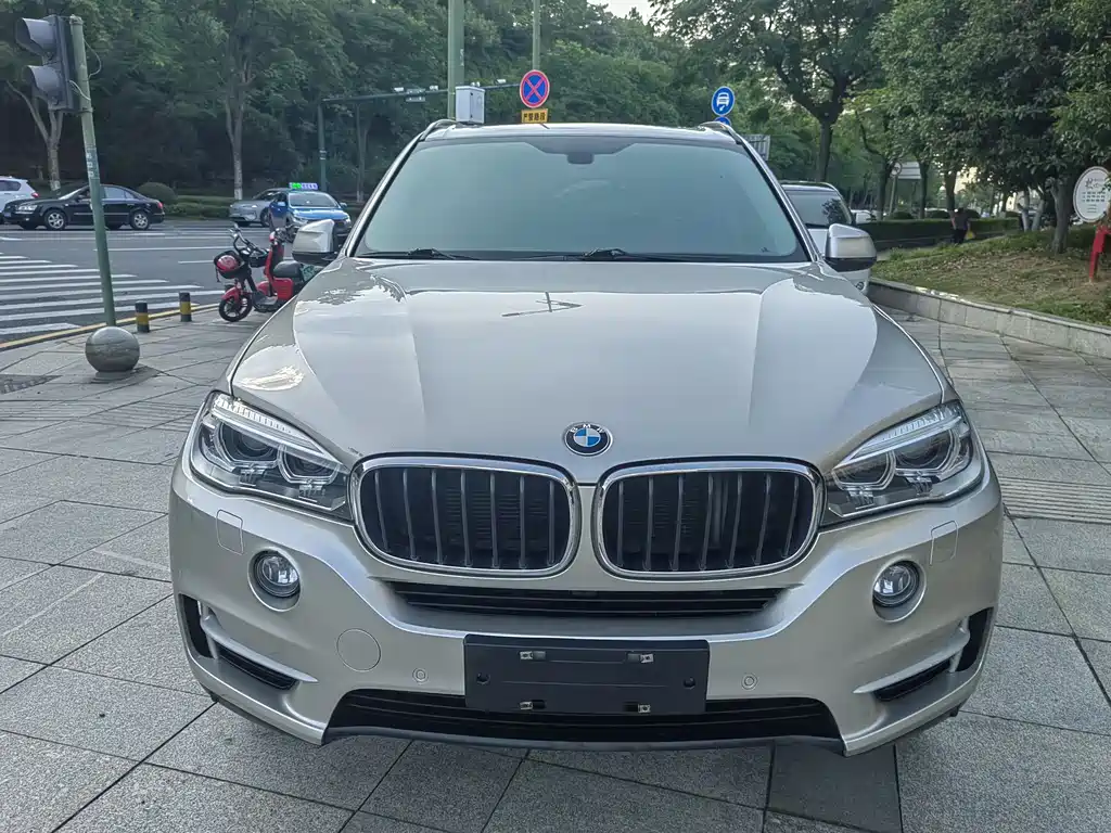 BMW X5 (импорт) 2015 xDrive28i купить на сайте DeffCars