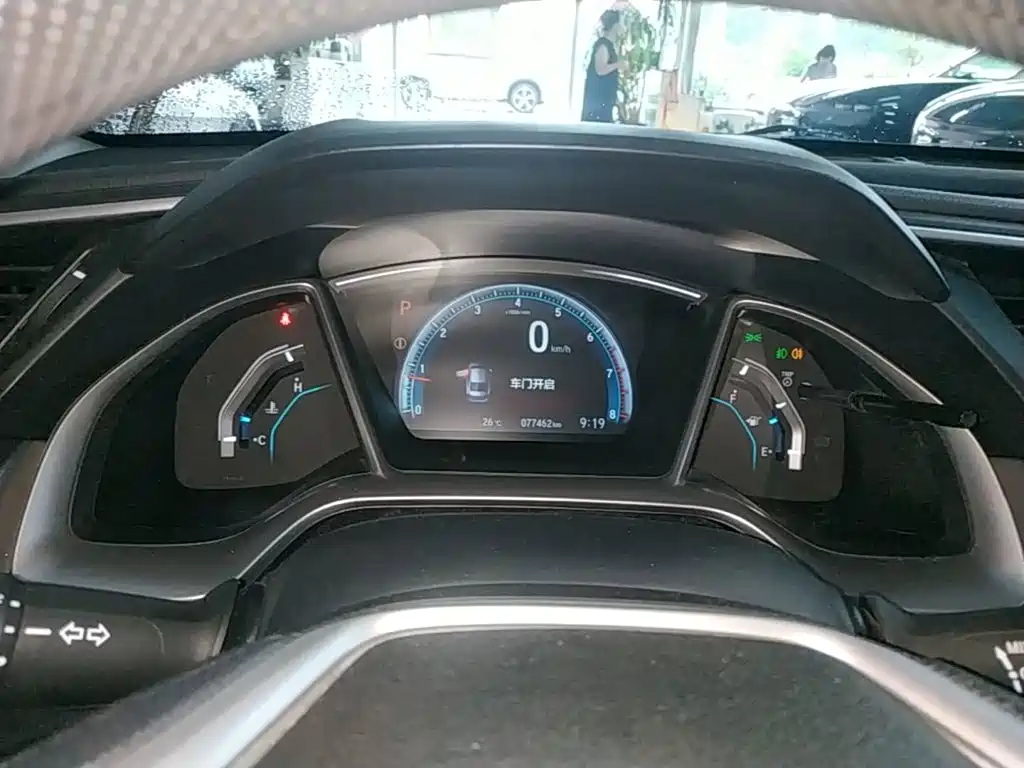 Civic 2016 220TURBO CVT Deluxe Edition купить на сайте DeffCars