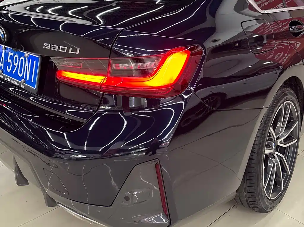 BMW 3 Series 2023 320Li M Sports Package купить на сайте DeffCars