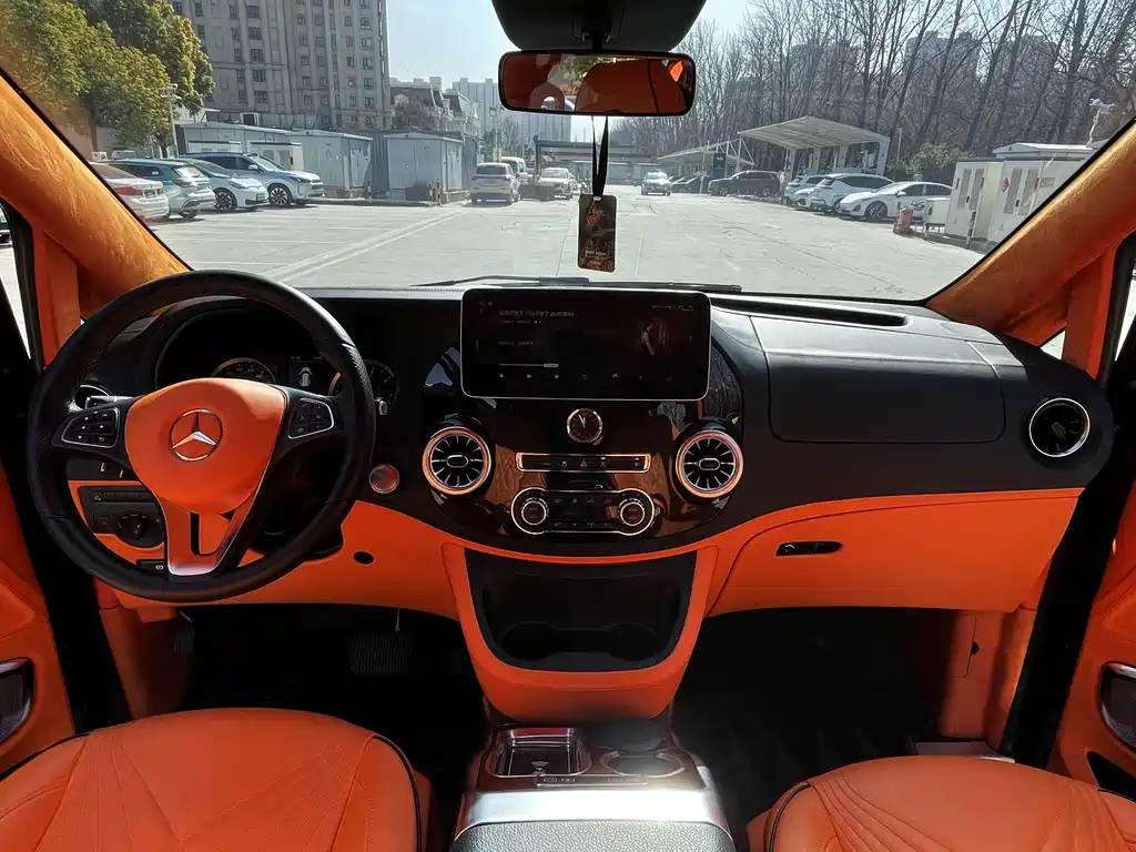 Vito 2023 2.0T Business Edition 7 seats купить на сайте DeffCars