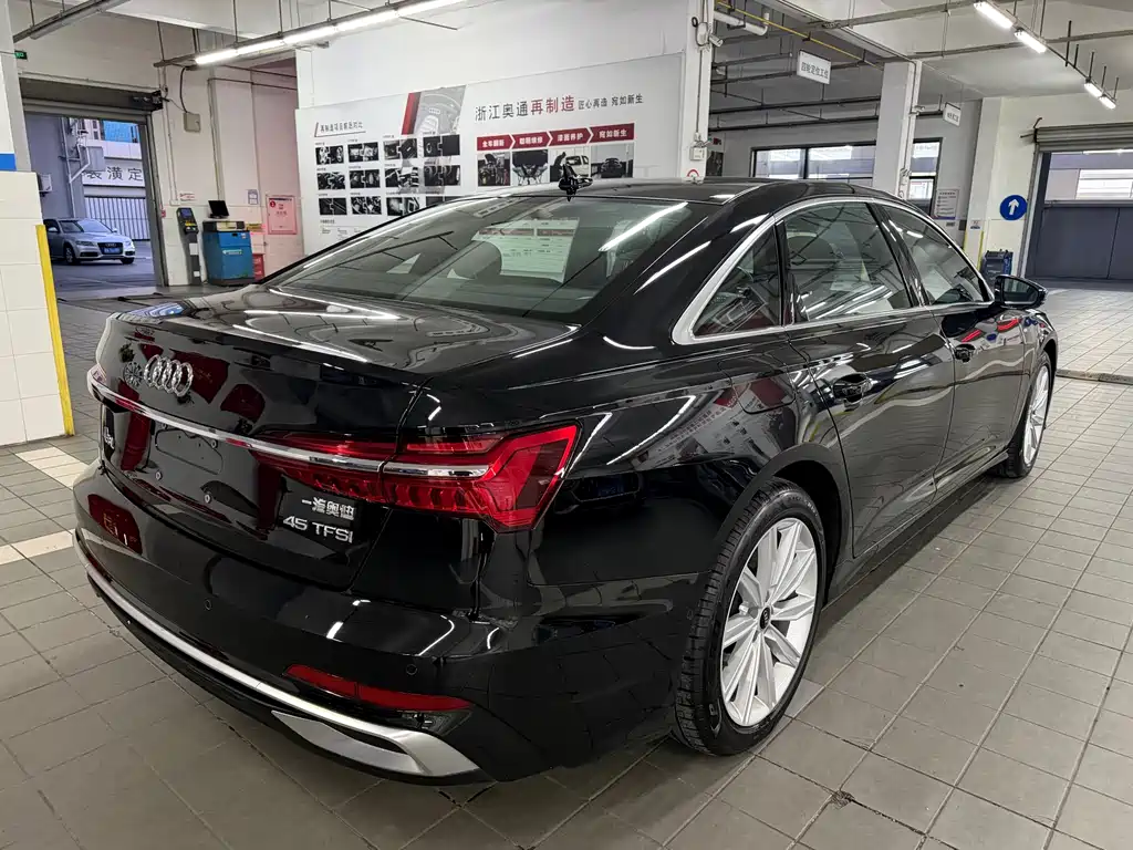 Audi A6L 2024 45 TFSI Premium Dynamic Model купить на сайте DeffCars