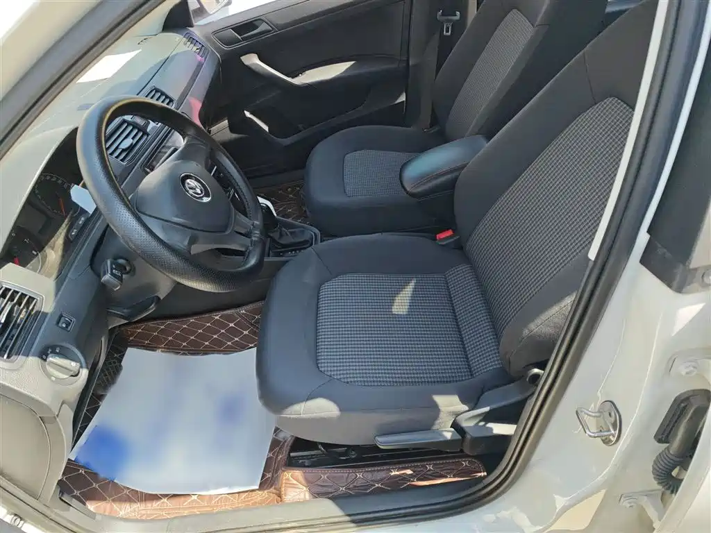 Santana 2021 1.5L automatic fashion version купить на сайте DeffCars