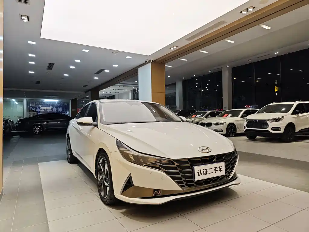 Elantra 2022 1.5L CVT LUX Premium Edition купить на сайте DeffCars