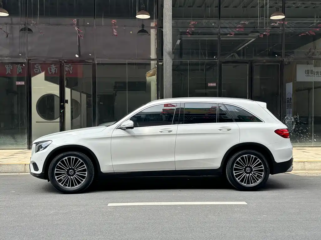 Mercedes-Benz GLC 2019 GLC 200 L 4MATIC купить на сайте DeffCars
