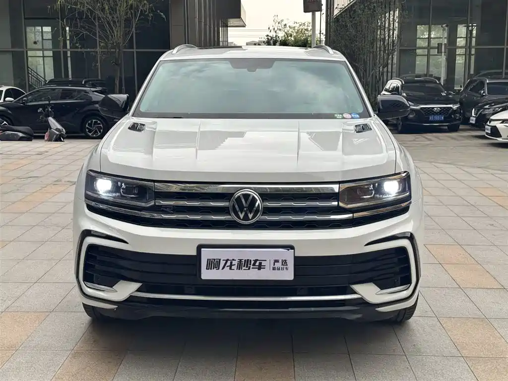 Touron 2021 Touron X 330TSI two-wheel drive luxury version купить на сайте DeffCars