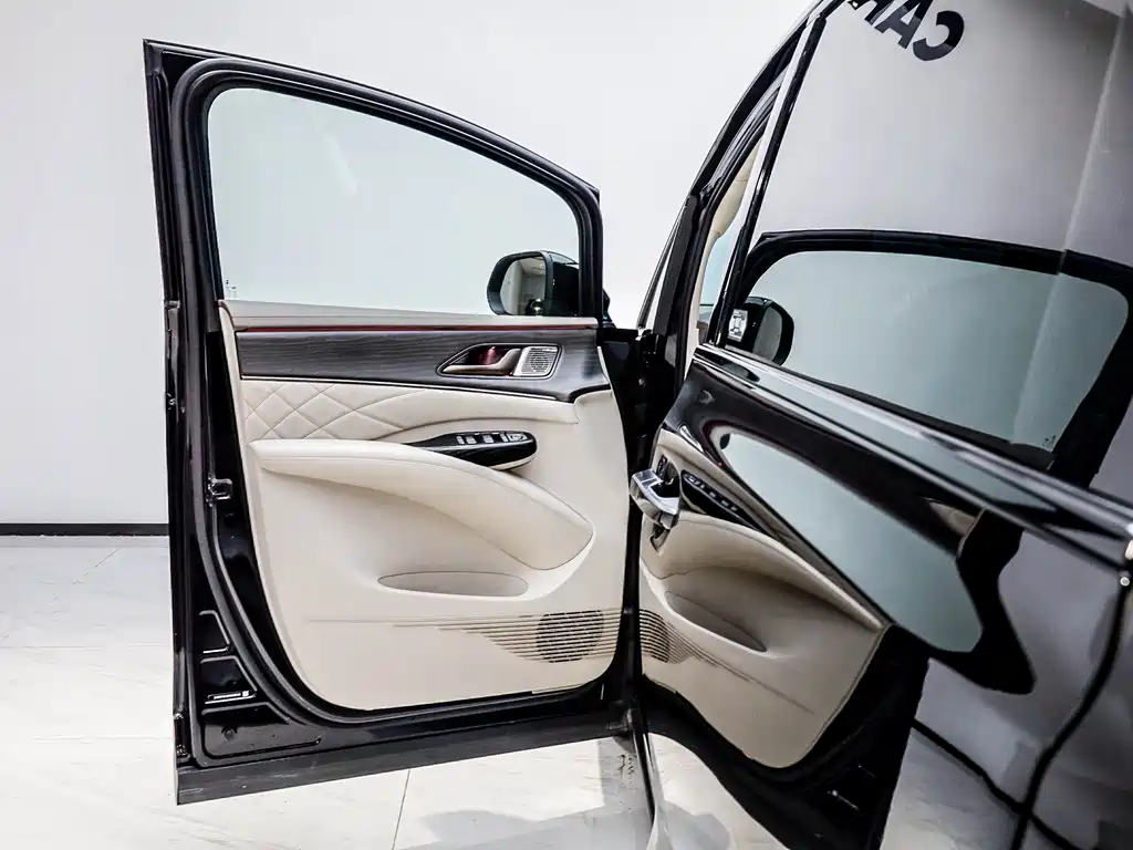 Denza D9 2022 DM-i 970 four-wheel drive premium model купить на сайте DeffCars