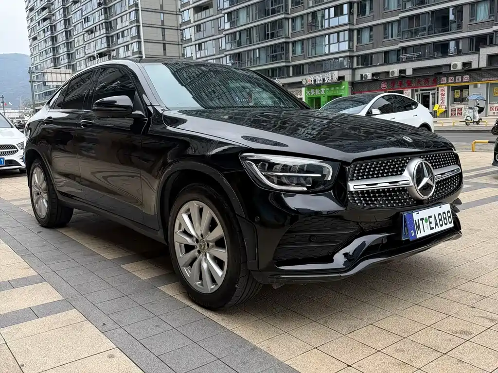 Mercedes-Benz GLC Coupe 2021 GLC 260 4MATIC Coupe SUV купить на сайте DeffCars