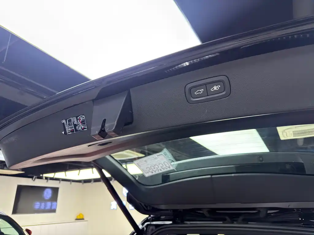 Volvo XC90 2024 B6 Zhiyi Luxury Edition 7 seats купить на сайте DeffCars