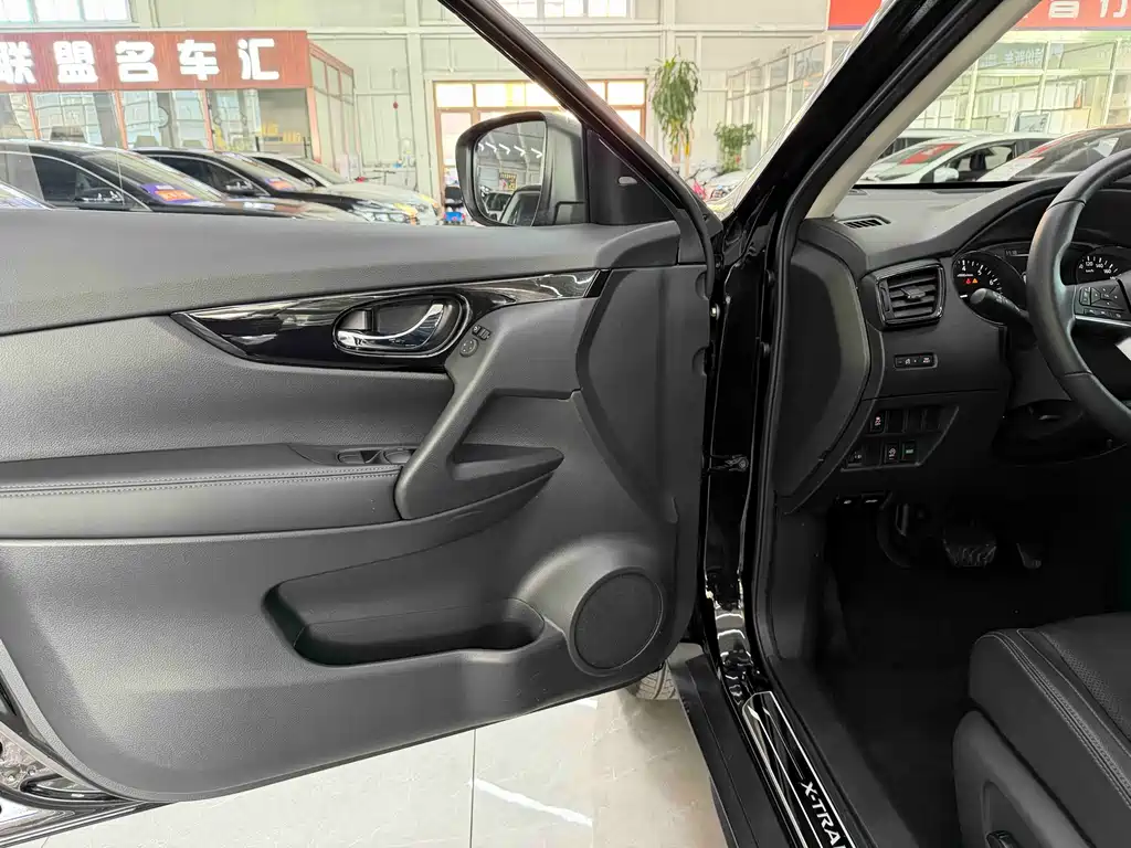 X-Trail 2022 2.0L 2WD Intelligent Comfort Edition купить на сайте DeffCars