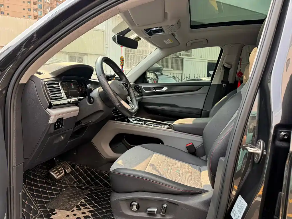 Touron 2022 Touron X 380TSI four-wheel drive luxury version купить на сайте DeffCars