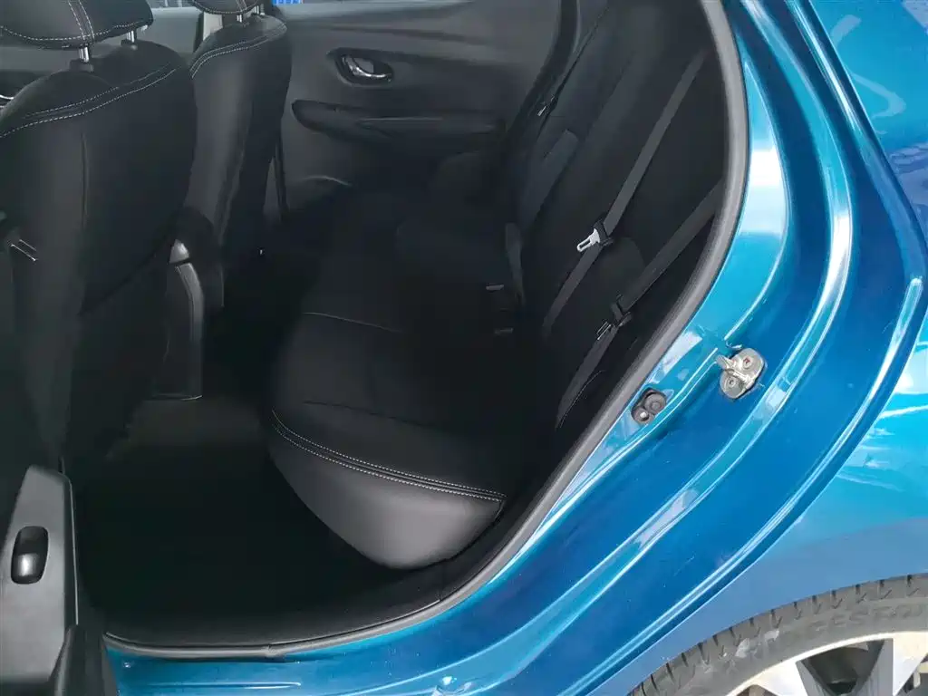 Blue Bird 2016 1.6L CVT Smart Edition купить на сайте DeffCars