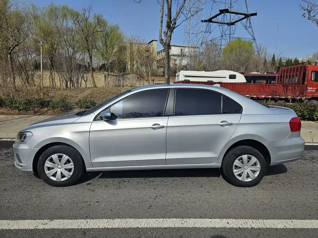 Jetta 2017 1.4L manual fashion model купить на сайте DeffCars