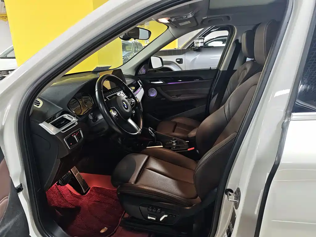 BMW X1 2022 sDrive25Li Leading Model купить на сайте DeffCars
